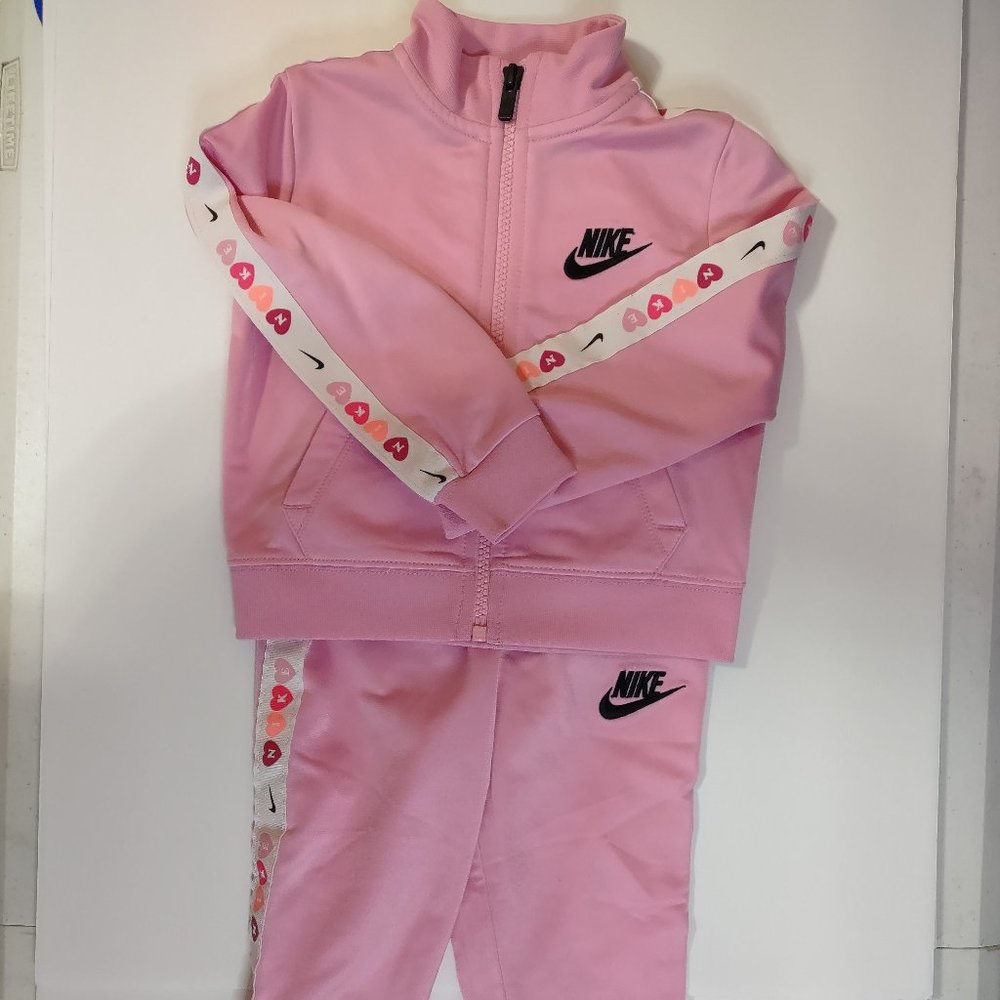 Little Girls Nike "Hearts" Track Suit Sz 24M Pink